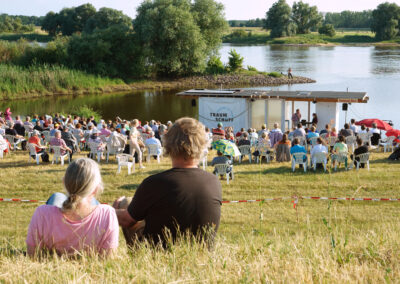 Traumschueff 2021 Theater im Fluss Doemitz Foto Myriam Oosterkamp